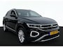 Volkswagen T-Roc 1.5 TSI 150PK DSG STYLE BUSINESS NAVI/IQ.LIGHT/TREKHAAK