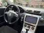 Volkswagen Passat Variant 1.8 TFSI Comfortline Business Aut. App-Connect Navi Camera Trekhaak NL-Auto NAP!