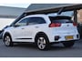 Kia Niro EV E-Niro DynamicPlusLine 64 kWh | SOH 97,5% | NAP | STOELVERWARMING | CAMERA | SCHUIFKANTELDAK