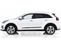 Kia Niro EV E-Niro DynamicPlusLine 64 kWh | SOH 97,5% | NAP | STOELVERWARMING | CAMERA | SCHUIFKANTELDAK