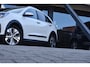Kia Niro EV E-Niro DynamicPlusLine 64 kWh | SOH 97,5% | NAP | STOELVERWARMING | CAMERA | SCHUIFKANTELDAK