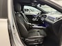 Mercedes-Benz B-klasse 200 AMG aut. 58.889KM/PANO/TREKHAAK/MEMORY/LED/CAMERA/CARBON/18" AMG/AMG-SPORT-STOELEN/DODE-HOEK/LANE-ASSIST/EL.A.KLEP/PRIVACY/DONKERE-HEMEL/NIGHT-PAKKET/IRIDIUM-SILVER/UNIEKE AUTO,ABSOLUTE NIEUWSTAAT