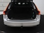 Volvo V90 2.0 B4 R-Design | Panoramadak | Leder | Stuur/stoelverwarming | Trekhaak | harman/kardon | Head-up | Adaptive cruise | 360 camera | Full LED |