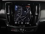 Volvo V90 2.0 B4 R-Design | Panoramadak | Leder | Stuur/stoelverwarming | Trekhaak | harman/kardon | Head-up | Adaptive cruise | 360 camera | Full LED |