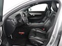 Volvo V90 2.0 B4 R-Design | Panoramadak | Leder | Stuur/stoelverwarming | Trekhaak | harman/kardon | Head-up | Adaptive cruise | 360 camera | Full LED |
