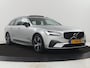 Volvo V90 2.0 B4 R-Design | Panoramadak | Leder | Stuur/stoelverwarming | Trekhaak | harman/kardon | Head-up | Adaptive cruise | 360 camera | Full LED |