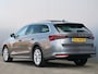 Skoda Octavia Combi 1.5 TSI MHEV Business Edition Plus 150 Pk Automaat Navi / DAB / Apple Carplay / Camera / Stoelverwarming / Pano-dak