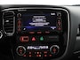 Mitsubishi Outlander 2.0 PHEV instyle+ Bluetooth, Cruise control adaptief, Parkeersensor voor en achter, Rondomzicht camera, Verwarmde voorruit Een ruime en luxe SUV met een comfortabele uitstraling en veel praktische mogelijkheden. Dankzij de plug-in hybride aandrijving combineert hij kracht en comfort met een efficiënte rijervaring