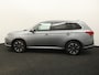 Mitsubishi Outlander 2.0 PHEV instyle+ Bluetooth, Cruise control adaptief, Parkeersensor voor en achter, Rondomzicht camera, Verwarmde voorruit Een ruime en luxe SUV met een comfortabele uitstraling en veel praktische mogelijkheden. Dankzij de plug-in hybride aandrijving combineert hij kracht en comfort met een efficiënte rijervaring
