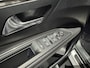 Peugeot 3008 1.6 HYbrid 225 GT Automaat | Climate Control | Elek. Schuif / Kantel Dak | Elek. Kofferklep | Voorstoelen Verwarmd | Full Map Navigatie | Apple Carplay / Android Auto | Camera | Parkeersensoren