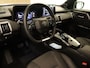 Toyota Urban Cruiser Executive 61 kWh - ORIGINEEL NEDERLANDSE AUTO - 3 FASE LADEN - PANORAMADAK - PARKEERSENSOREN VOOR EN ACHTER - DODEHOEK DETECTIE - NAVIGATIE - 360 GRADEN CAMERA