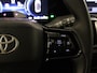 Toyota Urban Cruiser Executive 61 kWh - ORIGINEEL NEDERLANDSE AUTO - 3 FASE LADEN - PANORAMADAK - PARKEERSENSOREN VOOR EN ACHTER - DODEHOEK DETECTIE - NAVIGATIE - 360 GRADEN CAMERA