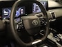 Toyota Urban Cruiser Executive 61 kWh - ORIGINEEL NEDERLANDSE AUTO - 3 FASE LADEN - PANORAMADAK - PARKEERSENSOREN VOOR EN ACHTER - DODEHOEK DETECTIE - NAVIGATIE - 360 GRADEN CAMERA