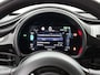 Fiat 500 118pk Urban 42 kWh Automaat | LAGE KM | Apple Carplay/Android Auto | Camera | Cruise Control | Climate Control | Dodehoekdetectie | 16"LMV |