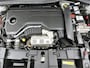 Jeep Avenger 1.2 110pk e-Hybrid Altitude Automaat | 1ste Eigenaar | Elektrische Klep | Navigatie | Apple Carplay/Android Auto | Climate Control | Adaptieve Cruise Control | Parkeersensoren Achter | Lederen Stuurwiel | LED Koplampen | JBL | Dodehoekdetectie |