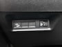 Jeep Avenger 1.2 110pk e-Hybrid Altitude Automaat | 1ste Eigenaar | Elektrische Klep | Navigatie | Apple Carplay/Android Auto | Climate Control | Adaptieve Cruise Control | Parkeersensoren Achter | Lederen Stuurwiel | LED Koplampen | JBL | Dodehoekdetectie |