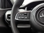 Jeep Avenger 1.2 110pk e-Hybrid Altitude Automaat | 1ste Eigenaar | Elektrische Klep | Navigatie | Apple Carplay/Android Auto | Climate Control | Adaptieve Cruise Control | Parkeersensoren Achter | Lederen Stuurwiel | LED Koplampen | JBL | Dodehoekdetectie |