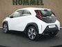 Toyota Aygo X Hybrid 115 Pulse - NIEUW MODEL - KEYLESS START - STOEL VERWARMING - DRAADLOZE TELEFOONLADER - AUTOMATISCH INKLAPBARE BUITENSPIEGELS - ADAPTIEVE CRUISE CONTROL - LICHTMETALEN VELGEN - VOORSTOELEN VERWARMD