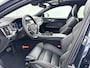 Volvo V60 T8 Recharge Plus Dark | 18" | Panoramadak | Head-Up | Trekhaak | Elektr. verst. Sportstoelen | 360 Camera | Stoel/Stuur/Achterbankverwarming
