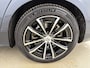 Volvo V60 T8 Recharge Plus Dark | 18" | Panoramadak | Head-Up | Trekhaak | Elektr. verst. Sportstoelen | 360 Camera | Stoel/Stuur/Achterbankverwarming
