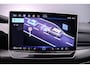 Volkswagen Golf Variant R-Line 1.5 eTSI 150pk DSG Automaat Adaptive cruise control, Achteruitrijcamera, Stoelverwarming, Parkeersensoren, LED koplampen, Stuurwiel verwarmd