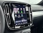 Volvo XC40 B4 Plus Dark | 19" Allseason | Panoramadak | Leder/Nubuck | Trekhaak | Harman Kardon | Elektr. verst. Stoelen | Parkeercamera | Stoel/Stuurverwarming