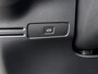 Volvo XC40 B4 Plus Dark | 19" Allseason | Panoramadak | Leder/Nubuck | Trekhaak | Harman Kardon | Elektr. verst. Stoelen | Parkeercamera | Stoel/Stuurverwarming
