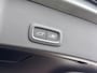 Volvo XC40 B4 Plus Dark | 19" Allseason | Panoramadak | Leder/Nubuck | Trekhaak | Harman Kardon | Elektr. verst. Stoelen | Parkeercamera | Stoel/Stuurverwarming