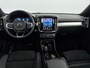 Volvo XC40 B4 Plus Dark | 19" Allseason | Panoramadak | Leder/Nubuck | Trekhaak | Harman Kardon | Elektr. verst. Stoelen | Parkeercamera | Stoel/Stuurverwarming