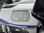 Volkswagen ID.3 First 58 kWh | 18" | Adaptieve Cruise | Stoel/Stuurverwarming | Parkeerverwarming | PDC V+A | Climate Control