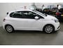 Peugeot 208 1.2 Puretech 82pk 5D Blue Lion (Trekhaak&Dealeronderhouden)