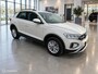 Volkswagen T-Roc 1.5 TSI Life Business | 1.500 KG TREKGEWICHT | TREKHAAK | CARPLAY | DIGITALE COCKPIT