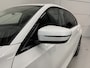 BMW 3-Serie 320e Edition CAMERA/LEER-SPORT/MEMORY/LIVE COCKPIT PRO/LED/CARPLAY/SFEER/18"/PRIVACY/SHADOW-LINE/MINERALWEISS PARELMOER/NET OH BEURT GEHAD