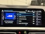 BMW 3-Serie 320e Edition CAMERA/LEER-SPORT/MEMORY/LIVE COCKPIT PRO/LED/CARPLAY/SFEER/18"/PRIVACY/SHADOW-LINE/MINERALWEISS PARELMOER/NET OH BEURT GEHAD