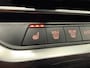 BMW 3-Serie 320e Edition CAMERA/LEER-SPORT/MEMORY/LIVE COCKPIT PRO/LED/CARPLAY/SFEER/18"/PRIVACY/SHADOW-LINE/MINERALWEISS PARELMOER/NET OH BEURT GEHAD