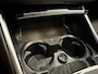 BMW 3-Serie 320e Edition CAMERA/LEER-SPORT/MEMORY/LIVE COCKPIT PRO/LED/CARPLAY/SFEER/18"/PRIVACY/SHADOW-LINE/MINERALWEISS PARELMOER/NET OH BEURT GEHAD