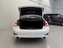 BMW 3-Serie 320e Edition CAMERA/LEER-SPORT/MEMORY/LIVE COCKPIT PRO/LED/CARPLAY/SFEER/18"/PRIVACY/SHADOW-LINE/MINERALWEISS PARELMOER/NET OH BEURT GEHAD