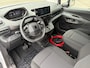 Peugeot e-Partner L2 50 kWh 136pk | ACTIE | 8 jaar garantie | 0% financial lease | 2-zits | Houten afwerking laadruimte | Verwarmbare vooruit en voorstoelen en stuurwiel | ECO LED koplampen | Multimedia | Draadloze Apple Carplay en Android Auto | Achteruitrijcamera | Parkeersensoren achter | Digital cockpit | Stuurwielbediening | Bestuurdersstoel comfort met armsteun | Tweede sleutel met afstandsbediening | Trekhaak voorbereiding | Reservewiel | van €32.315 voor €27.195 ex. BTW rijklaar