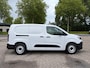 Peugeot e-Partner L2 50 kWh 136pk | ACTIE | 8 jaar garantie | 0% financial lease | 2-zits | Houten afwerking laadruimte | Verwarmbare vooruit en voorstoelen en stuurwiel | ECO LED koplampen | Multimedia | Draadloze Apple Carplay en Android Auto | Achteruitrijcamera | Parkeersensoren achter | Digital cockpit | Stuurwielbediening | Bestuurdersstoel comfort met armsteun | Tweede sleutel met afstandsbediening | Trekhaak voorbereiding | Reservewiel | van €32.315 voor €27.195 ex. BTW rijklaar
