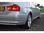 BMW 3-Serie 320i SCHUIFDAK XENON NIEUWE DISTRIBUTIEKETTING!