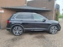 Volkswagen Tiguan 2.0 TSI 4Motion Highline R-Line 220PK DSG Trekhaak / Carplay / Navigatie / Achteruitrijcamera / DAB Radio / Led