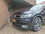 Volkswagen Tiguan 2.0 TSI 4Motion Highline R-Line 220PK DSG Trekhaak / Carplay / Navigatie / Achteruitrijcamera / DAB Radio / Led