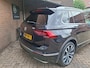 Volkswagen Tiguan 2.0 TSI 4Motion Highline R-Line 220PK DSG Trekhaak / Carplay / Navigatie / Achteruitrijcamera / DAB Radio / Led