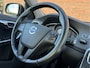 Volvo V60 1.6 T3 MOMENTUM | NL-AUTO! | NAVI! | CRUISE!