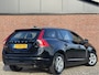 Volvo V60 1.6 T3 MOMENTUM | NL-AUTO! | NAVI! | CRUISE!