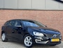 Volvo V60 1.6 T3 MOMENTUM | NL-AUTO! | NAVI! | CRUISE!