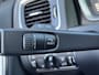 Volvo V60 1.6 T3 MOMENTUM | NL-AUTO! | NAVI! | CRUISE!