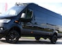 Mercedes-Benz Sprinter 319 V6 3.0 CDI L3H2 Black Edition FULL OPTIONS! Cruise, 360 Camera, Carplay, 10,5 Mbux, 190pk, 2 x Schuifdeur, Sper, LED, Leder, Stoelverwarming, Standkachel, Trekhaak, Uniek!