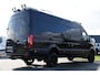 Mercedes-Benz Sprinter 319 V6 3.0 CDI L3H2 Black Edition FULL OPTIONS! Cruise, 360 Camera, Carplay, 10,5 Mbux, 190pk, 2 x Schuifdeur, Sper, LED, Leder, Stoelverwarming, Standkachel, Trekhaak, Uniek!