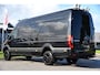 Mercedes-Benz Sprinter 319 V6 3.0 CDI L3H2 Black Edition FULL OPTIONS! Cruise, 360 Camera, Carplay, 10,5 Mbux, 190pk, 2 x Schuifdeur, Sper, LED, Leder, Stoelverwarming, Standkachel, Trekhaak, Uniek!